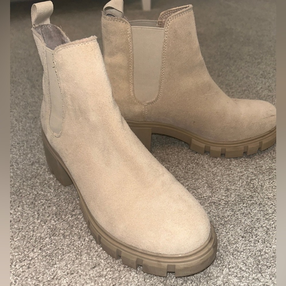 Steve Madden boots